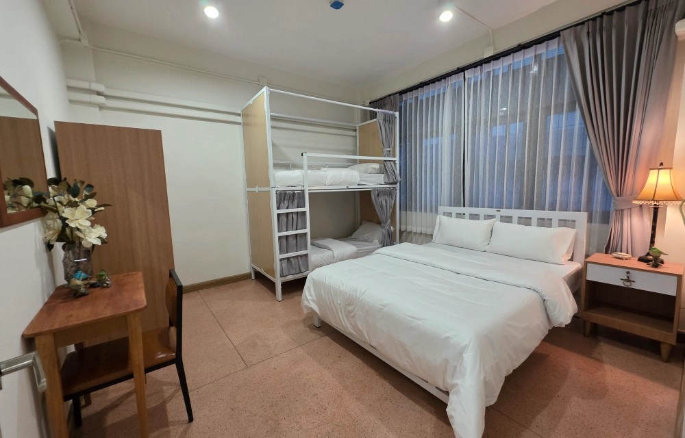 Vintana Siam Bangkok Hotel Gallery Pictures
